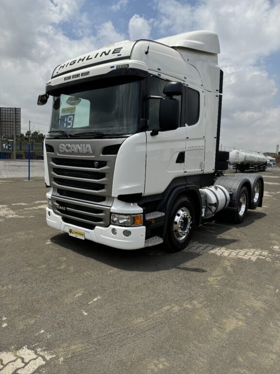 Scania R440 6X2 – Teto Alto