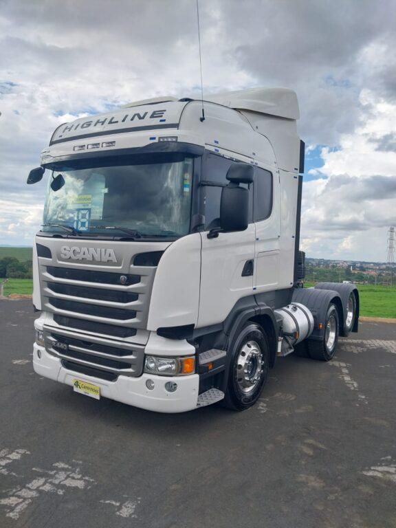 Scania R440 6×2 – Teto Alto