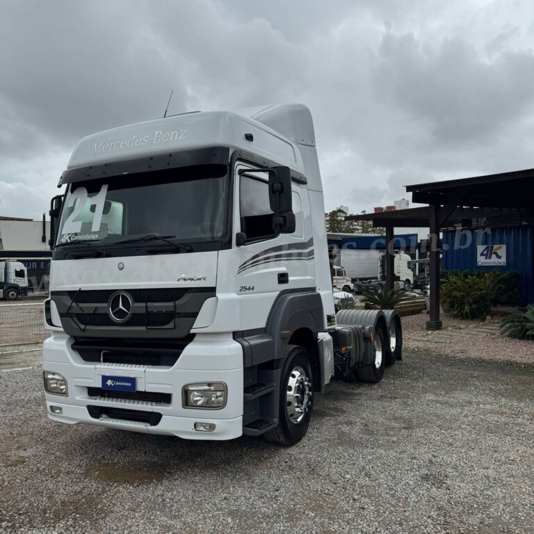 Mercedes-Benz – Axor 2544 6X2 – Teto alto