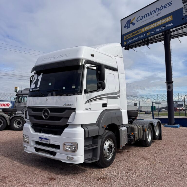 Mercedes Benz Axor 2544 6×2 – Teto Alto